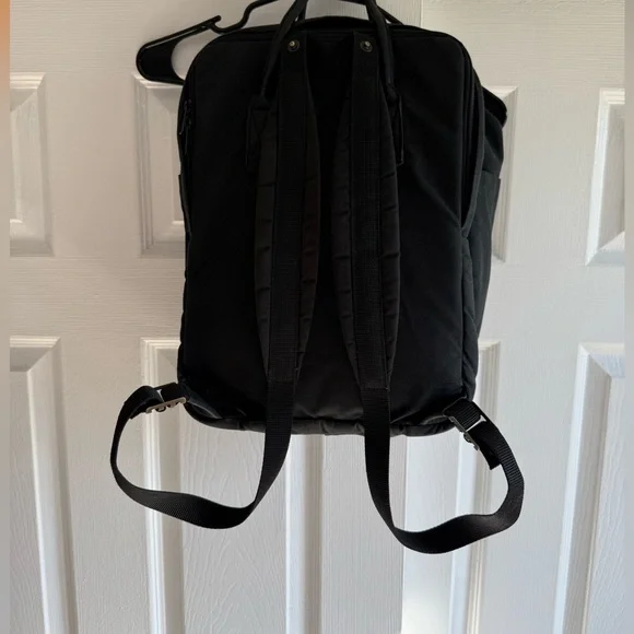 Fjallraven Kanken No. 2 - Picture 3 of 4